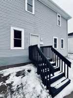 featured image of 608 E Bridge St #LOWER