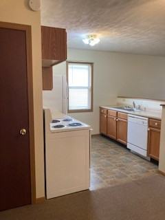 336 Dixon St #336 - Photo 2 of 7