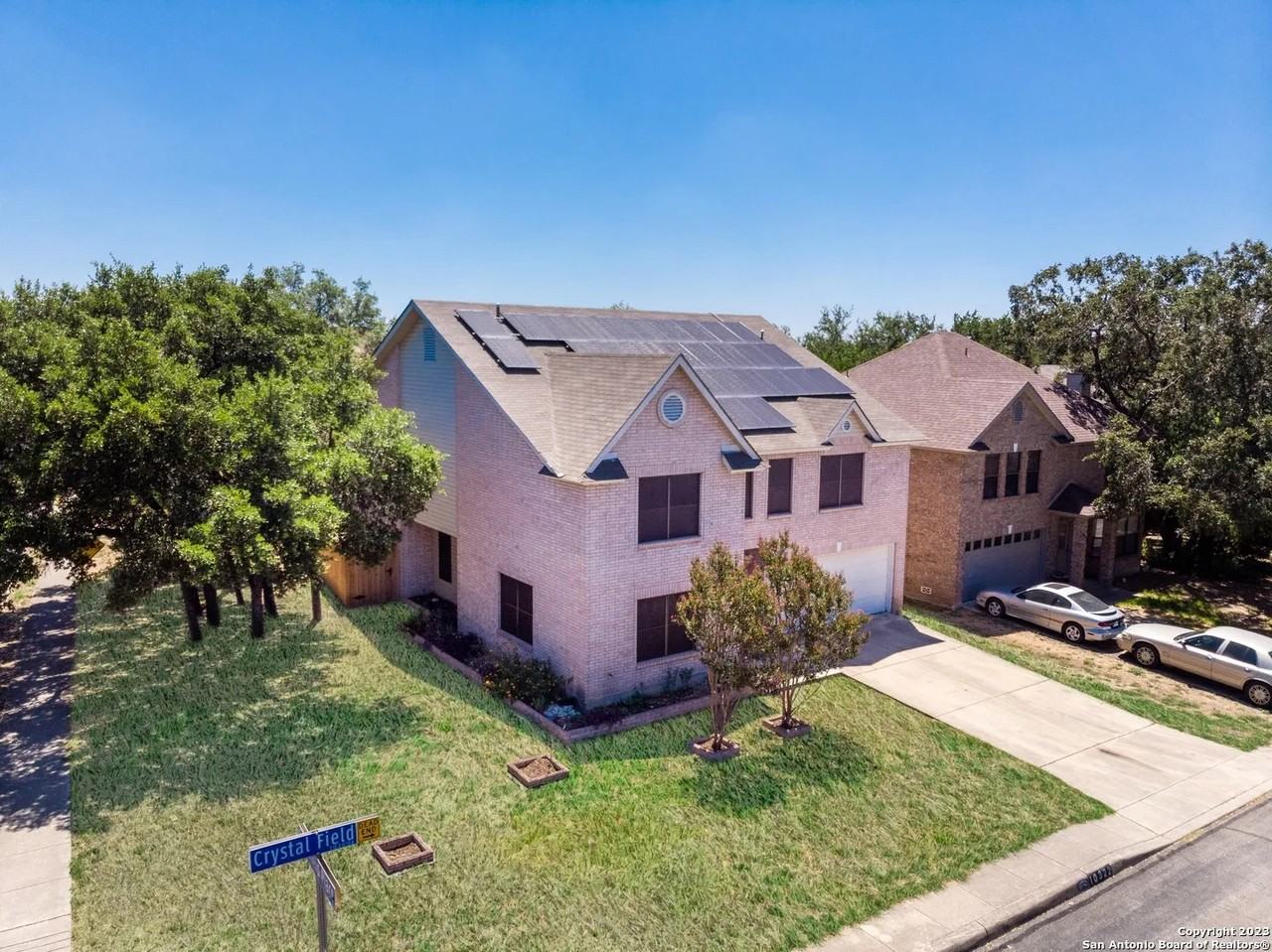 10322 Crystal Fld - Photo 3 of 36