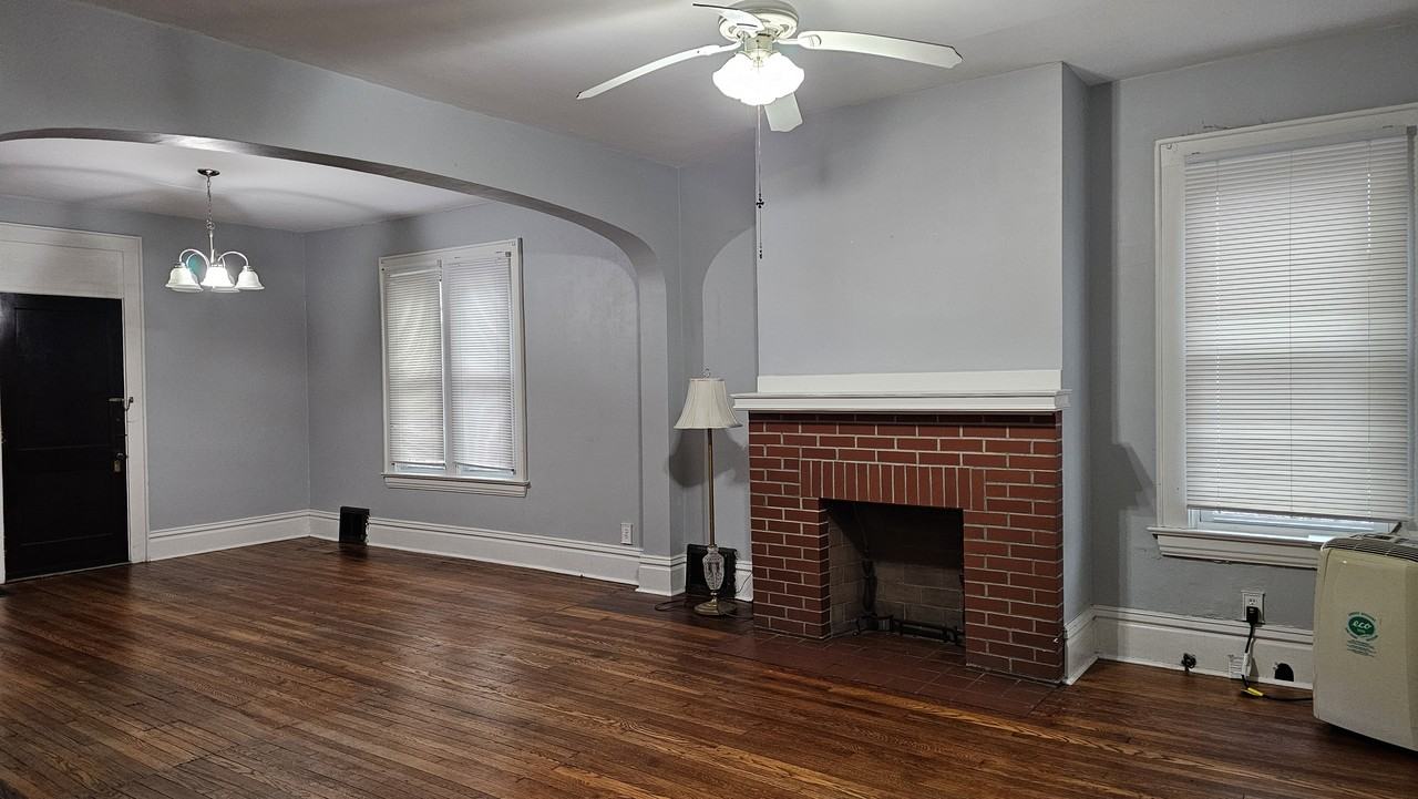 440 Clark Street - Photo 2 of 17