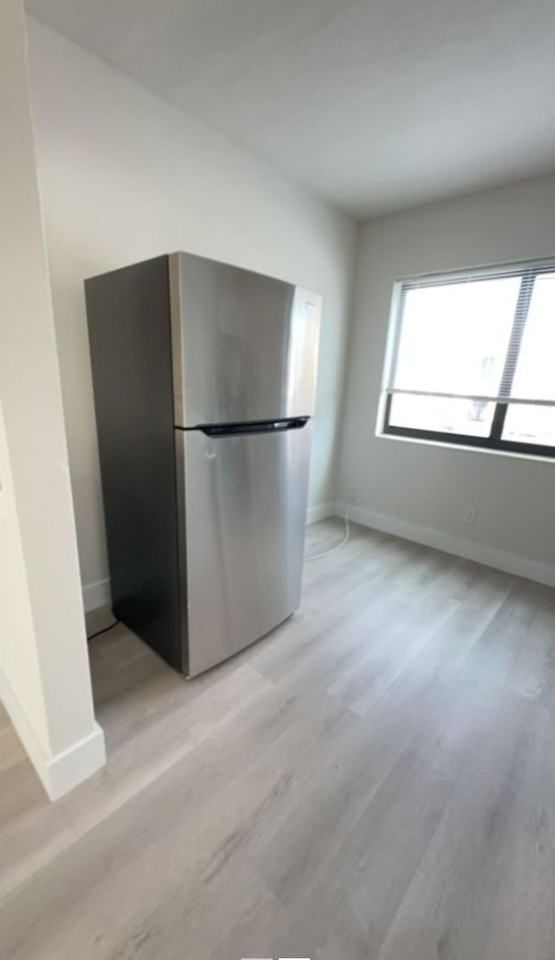 600 SW 9 AVE - Photo 4 of 7