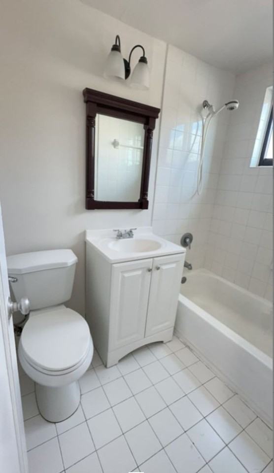 600 SW 9 AVE - Photo 6 of 7