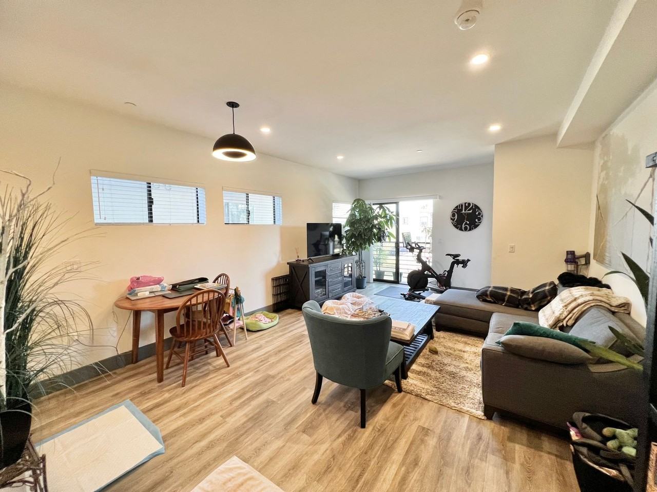 mid374 - Photo 5 of 40