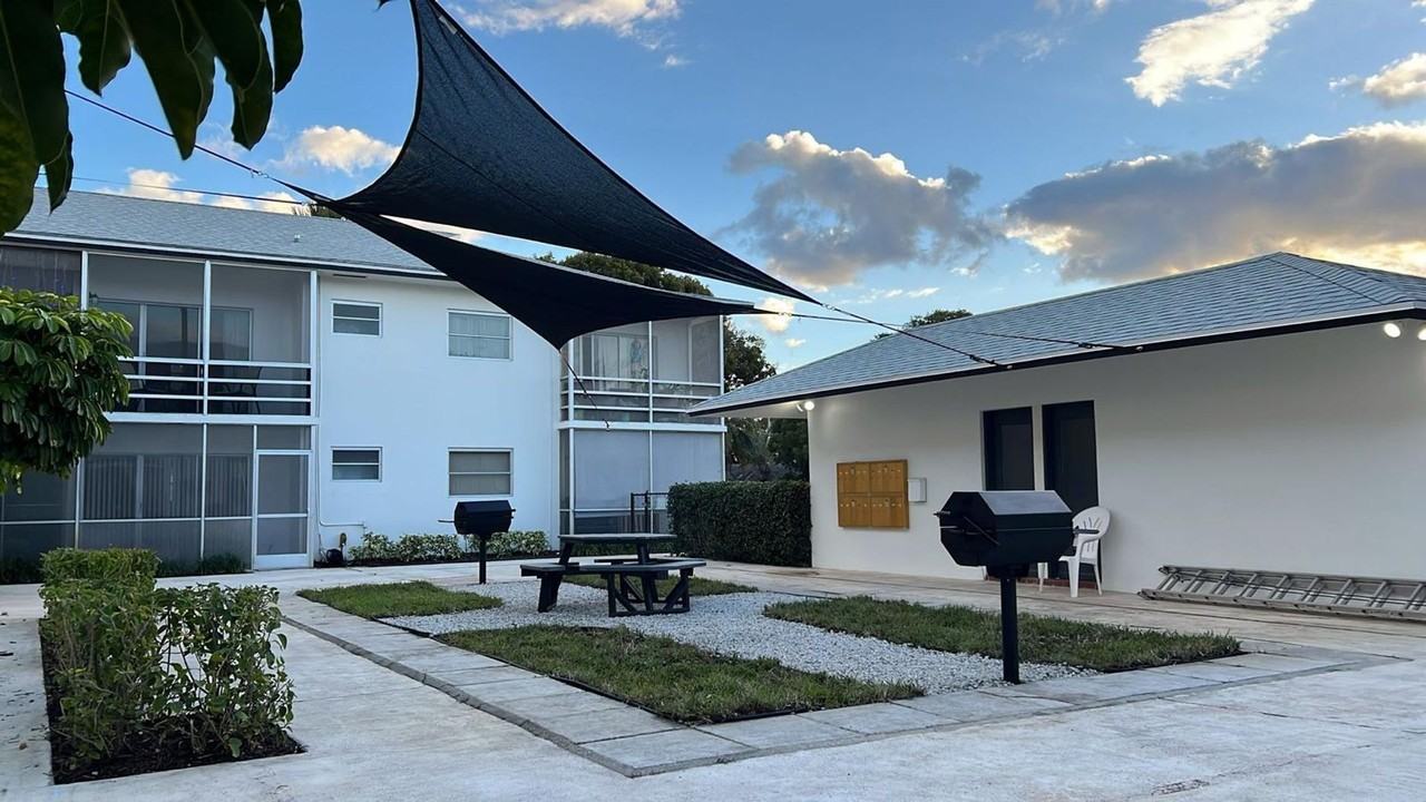 Ocean House - Photo 4 of 7