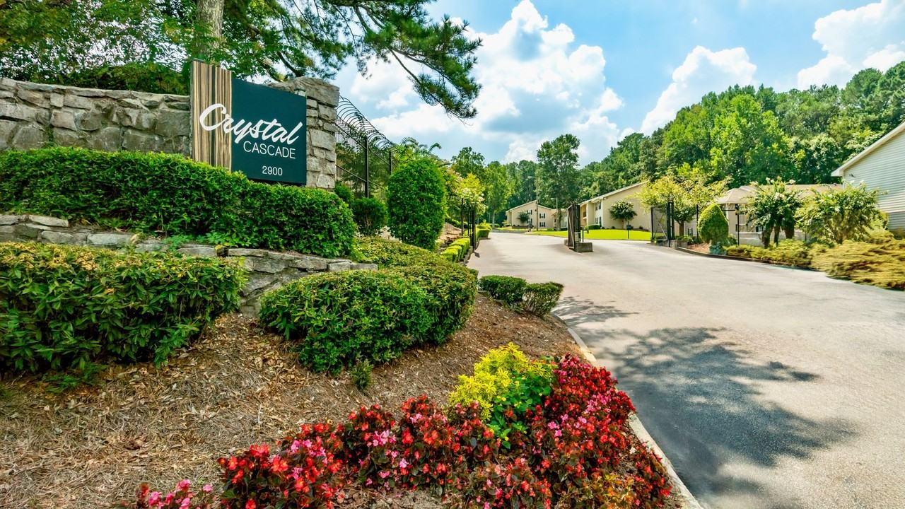 Crystal at Cascade - Photo 4 of 50