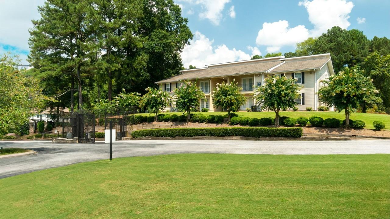 Crystal at Cascade - Photo 6 of 50