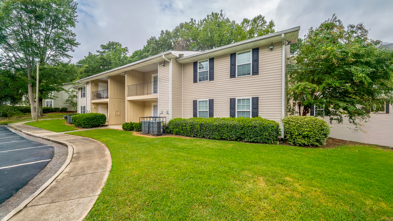 Crystal at Cascade - Photo 7 of 50