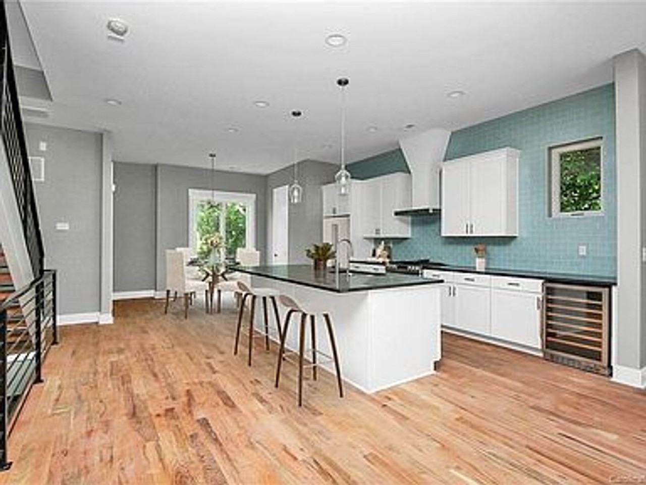 2524 Rozzelles Ferry Rd - Photo 6 of 20