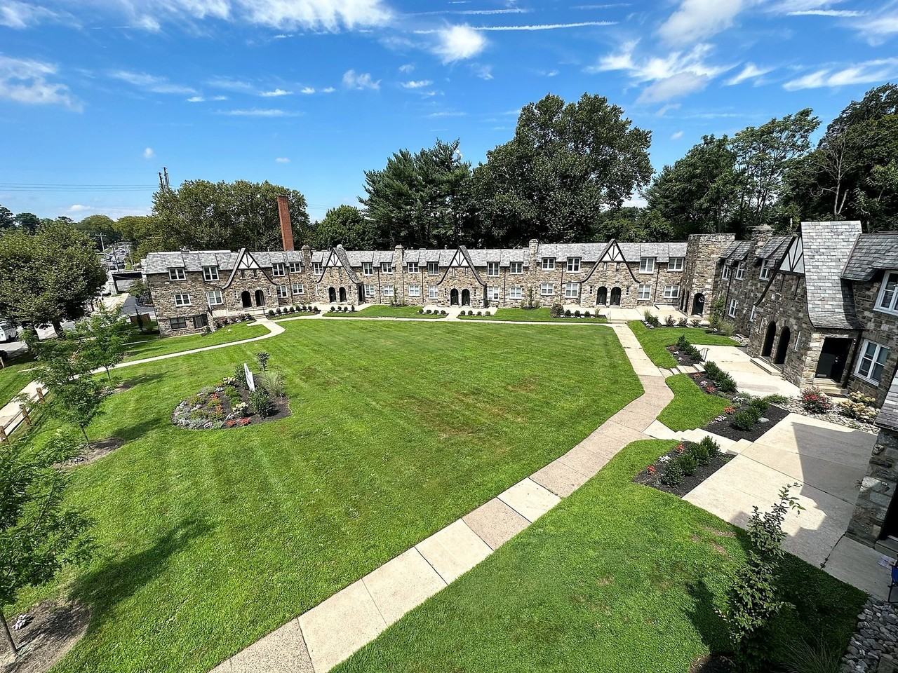 4927 Wynnefield Ave - Photo 2 of 50