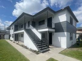 featured image of 438 W Magnolia St