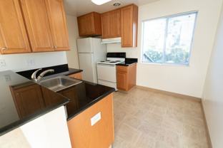 1525 Schiller St #J - Photo 1 of 1