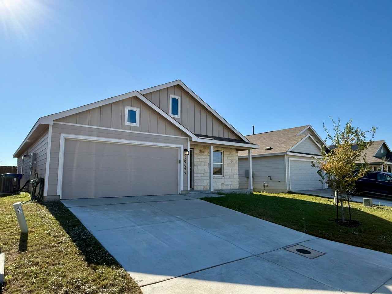 10622 Erinita Way - Photo 2 of 20