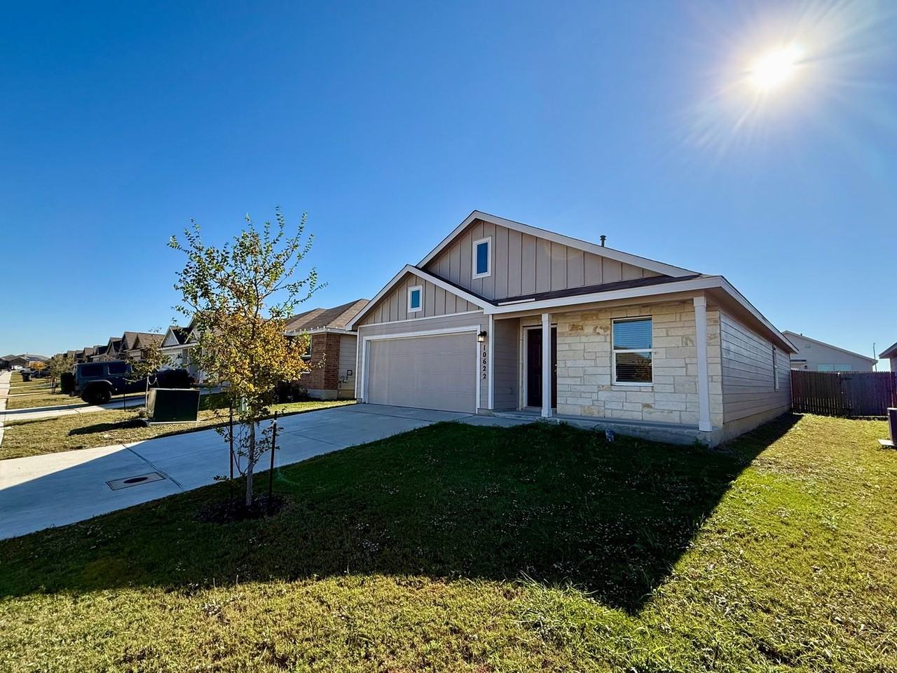 10622 Erinita Way - Photo 3 of 20