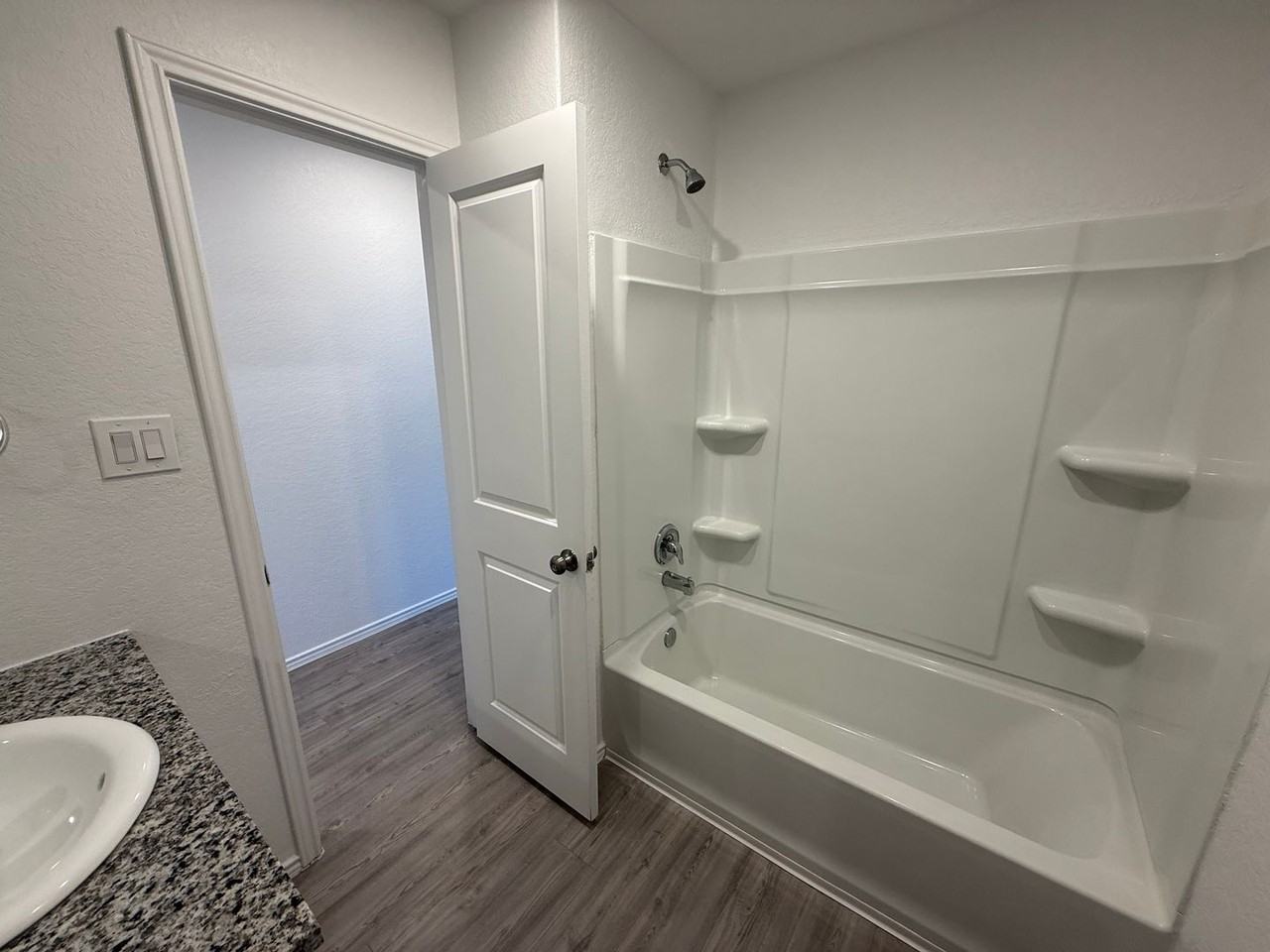 10622 Erinita Way - Photo 7 of 20