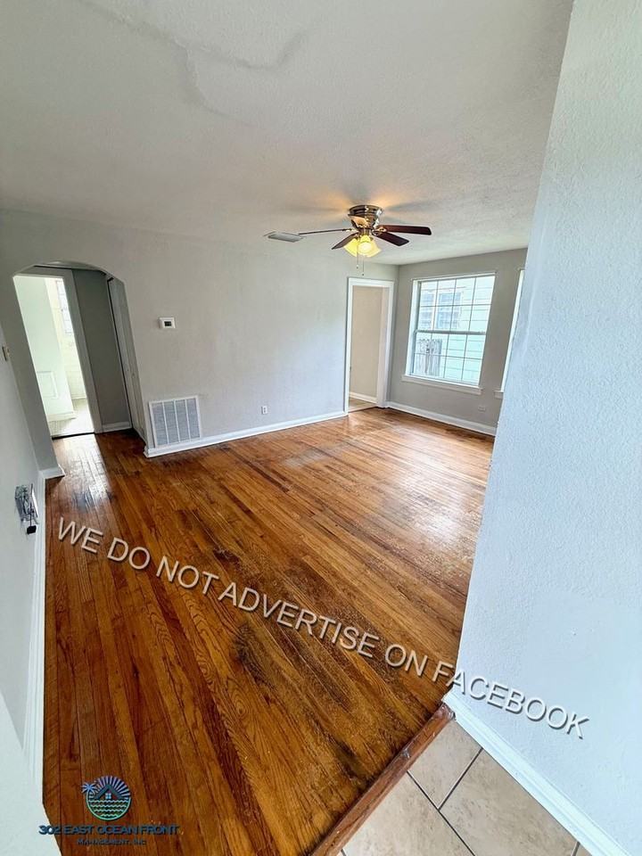 322 W 63rd St - Photo 3 of 11