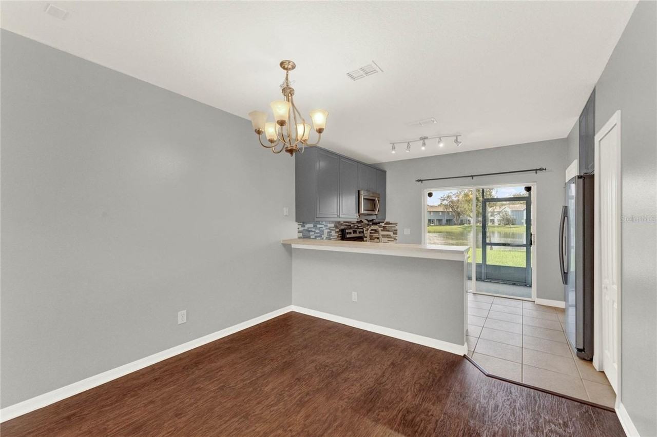 437 Wilton Cir - Photo 5 of 26