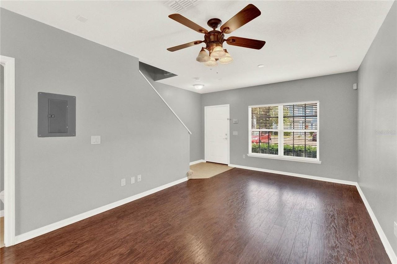 437 Wilton Cir - Photo 6 of 26