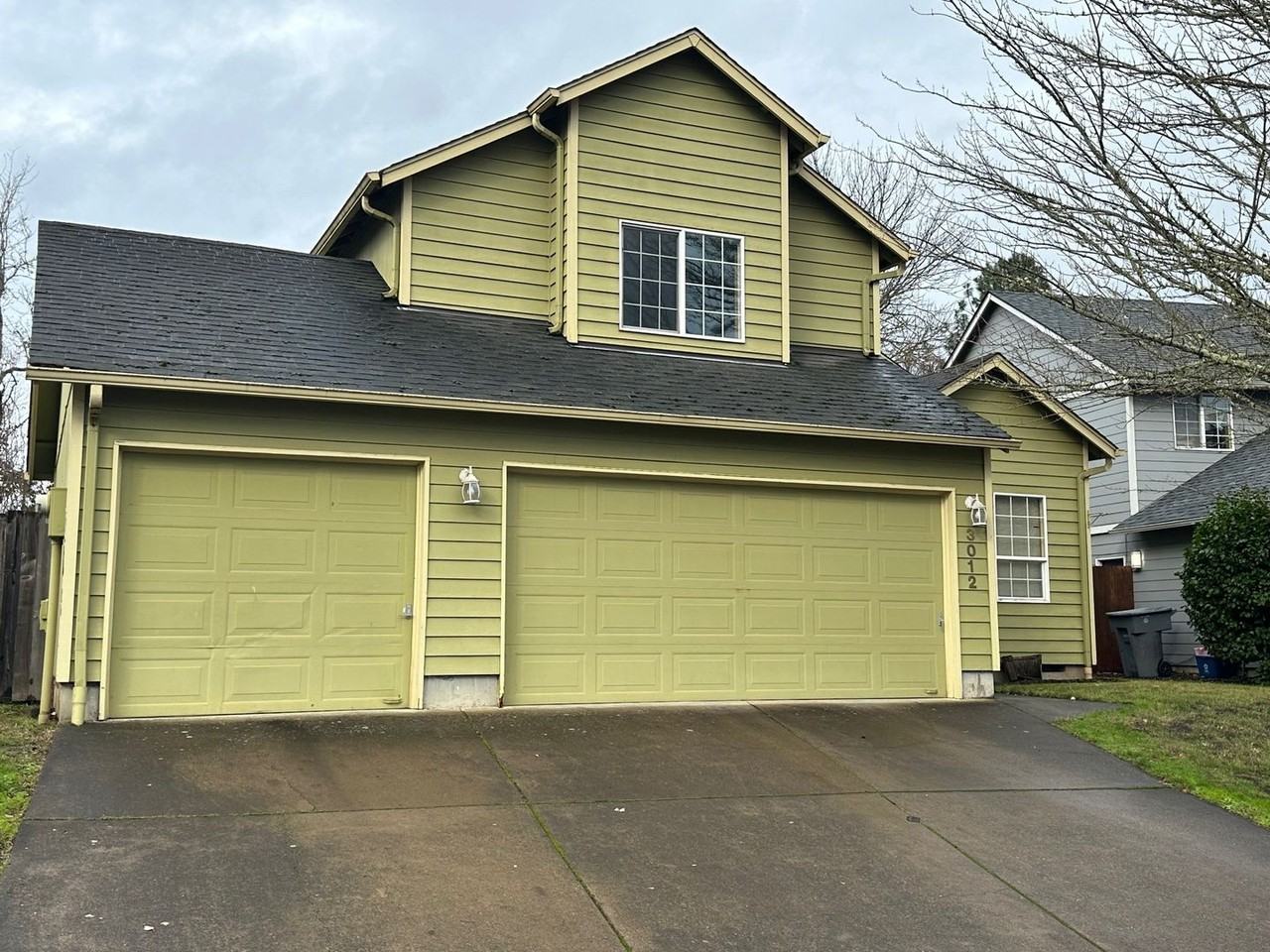 3012 Ne Glacier Way - Photo 2 of 50
