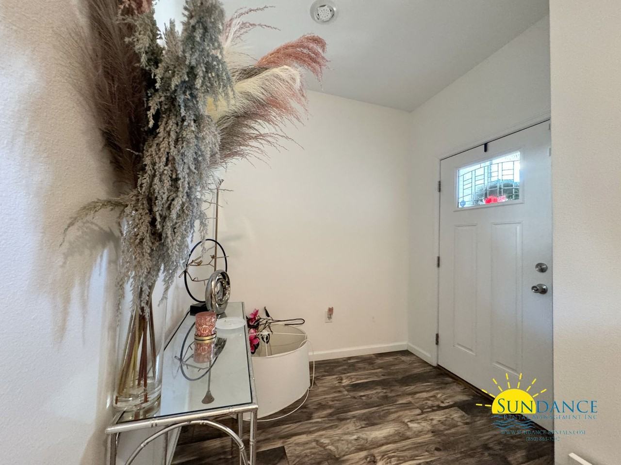 185 Johnson Ct - Photo 2 of 23