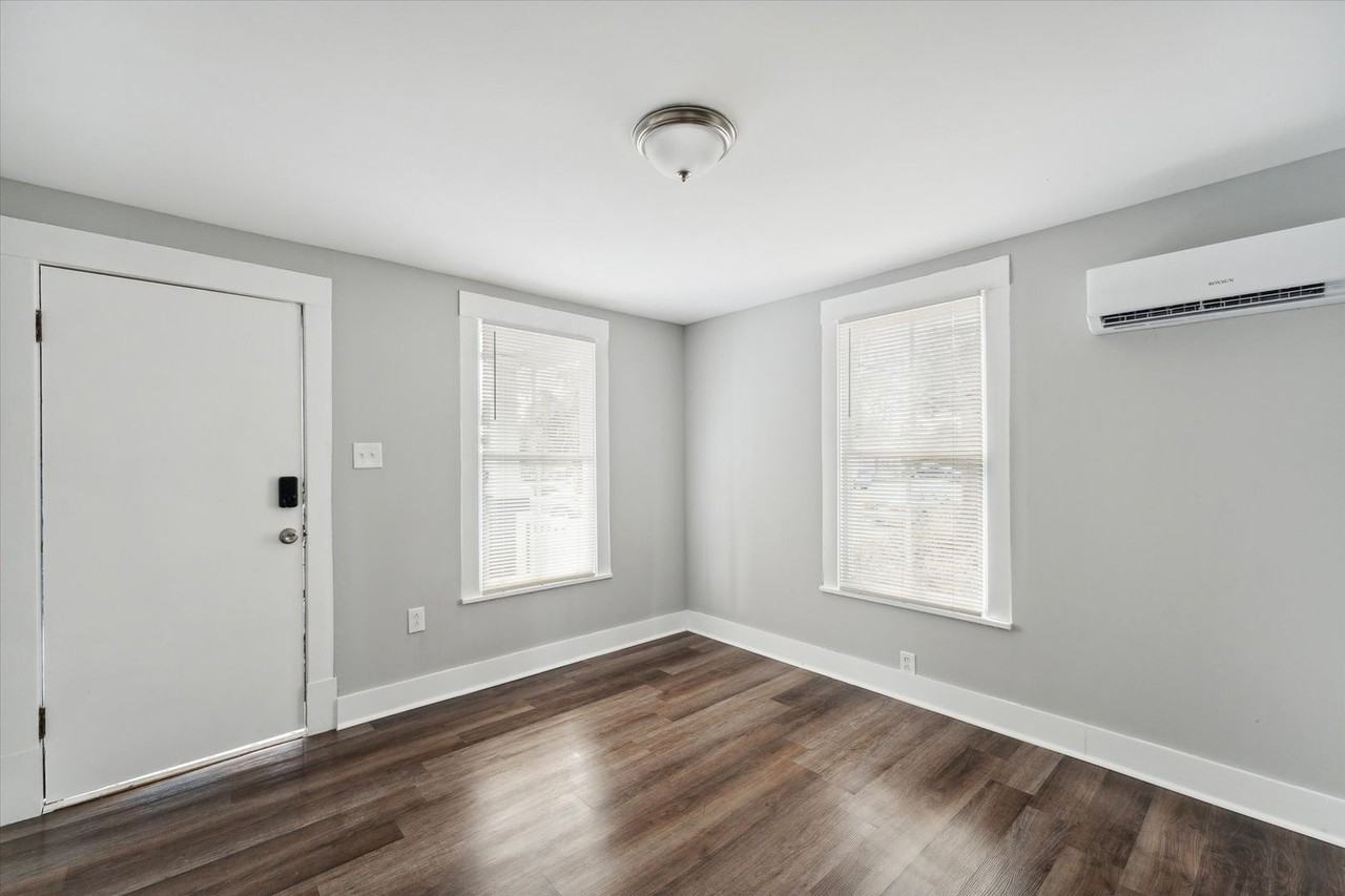 2120 W Gwinnett St - Photo 5 of 28