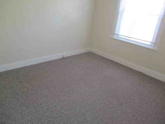 1629 Nevada St - Photo 6 of 11