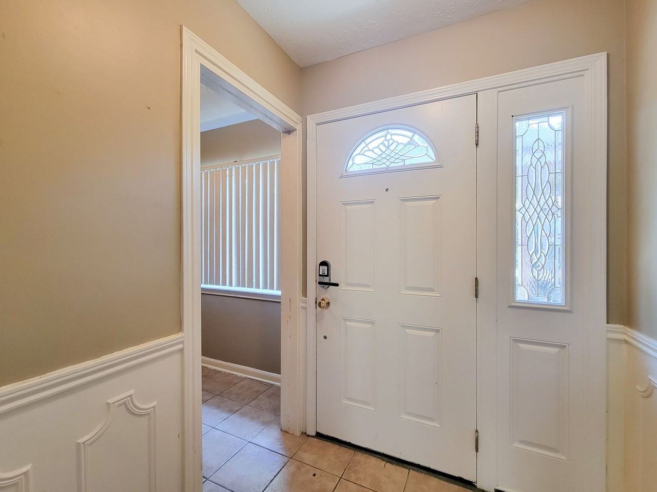 1843 Sherwood Forest St - Photo 2 of 29