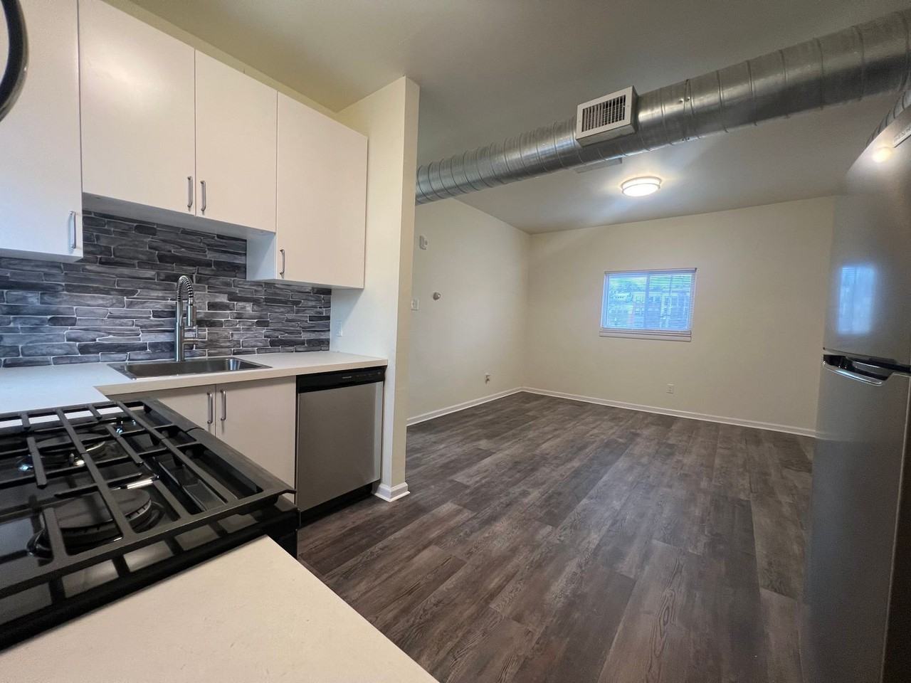 609 Ann St #3 - Photo 2 of 9