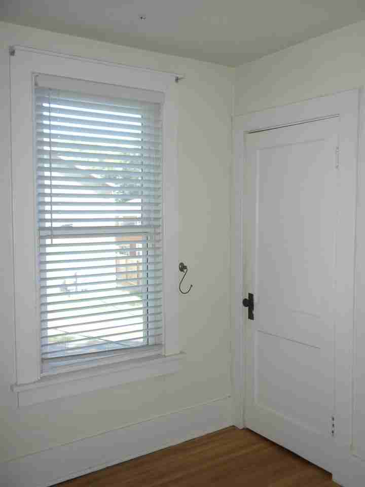 1404 Bass Ave. - Photo 4 of 37