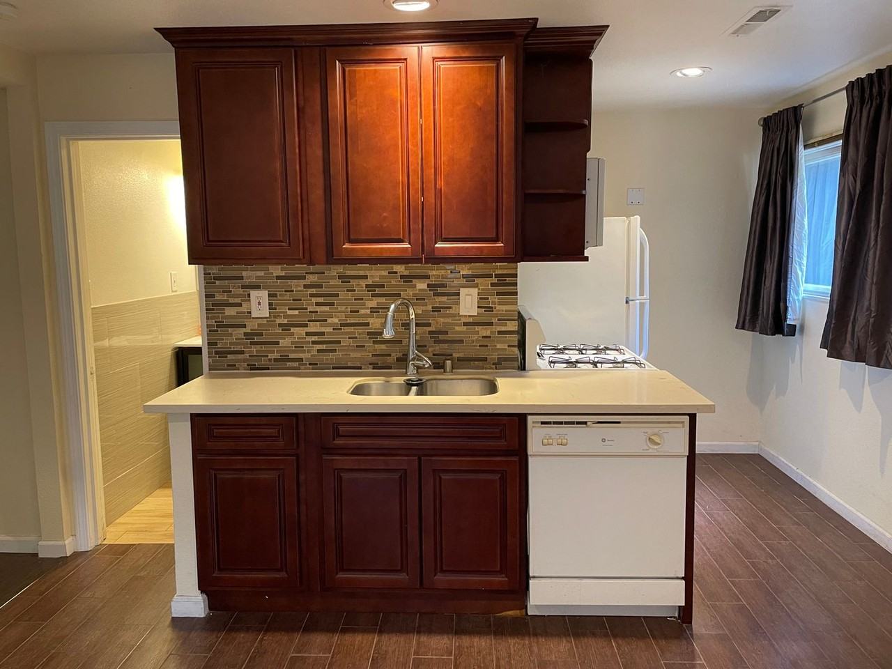 1242 Tata Ln #B - Photo 2 of 5