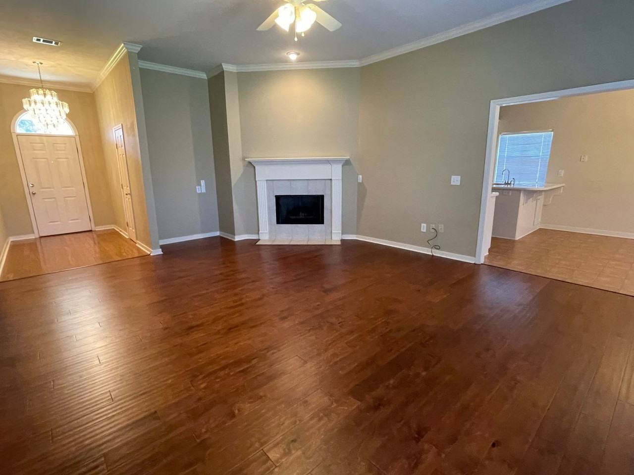 217 Kirkwood Dr - Photo 3 of 9