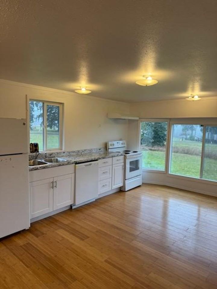 132 Markum Ln - Photo 3 of 11