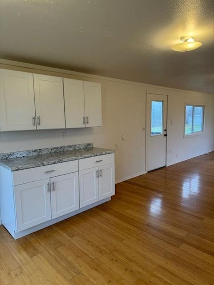 132 Markum Ln - Photo 4 of 10