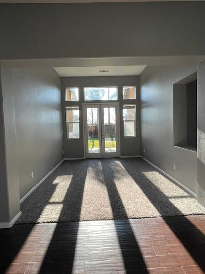 11707 Christmas Rose Dr - Photo 3 of 33