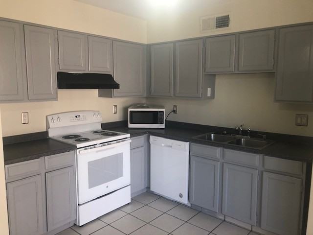 1224 E Harmony Cir - Photo 5 of 10