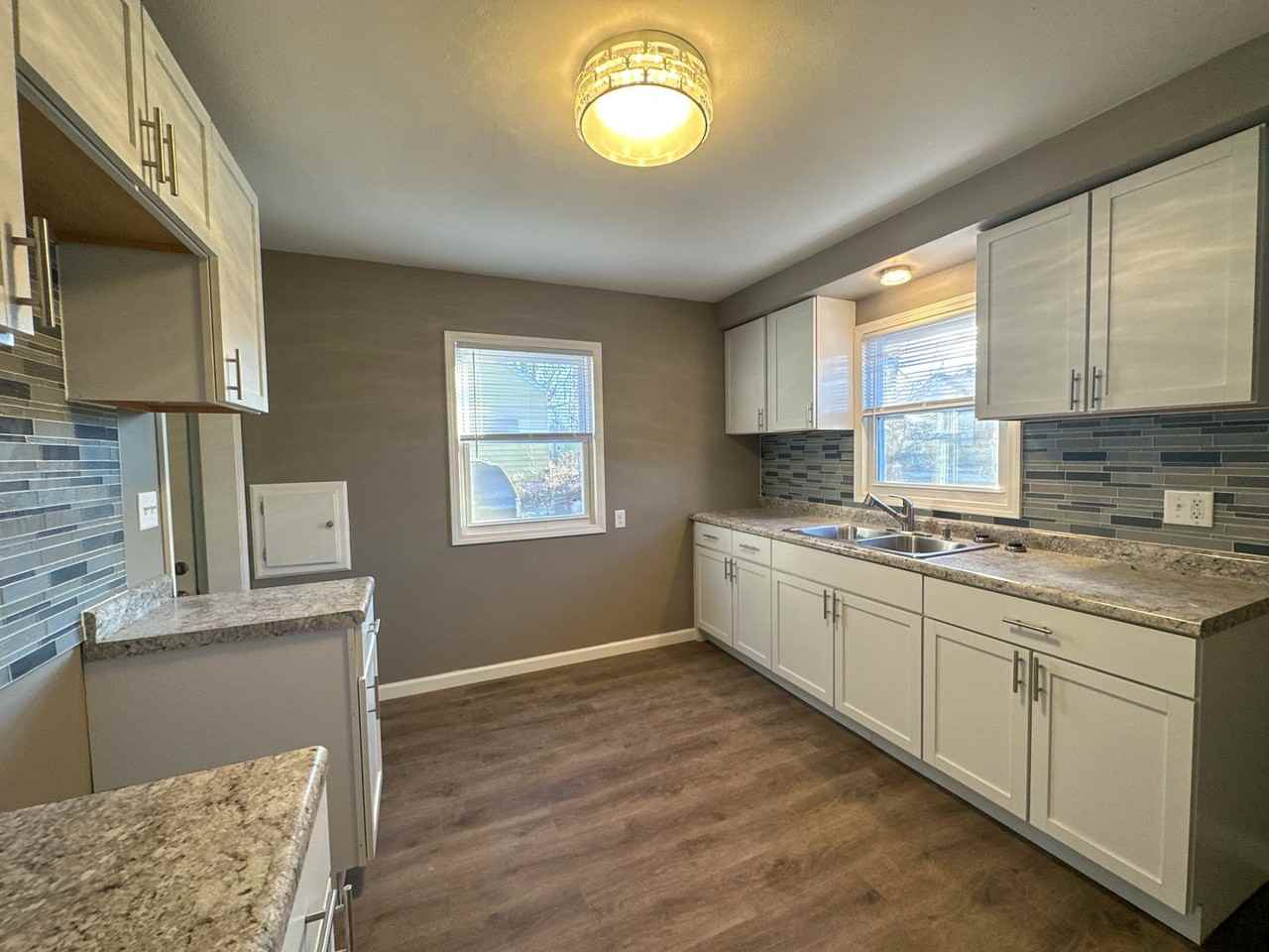 4739 N 19th Pl - Photo 3 of 10