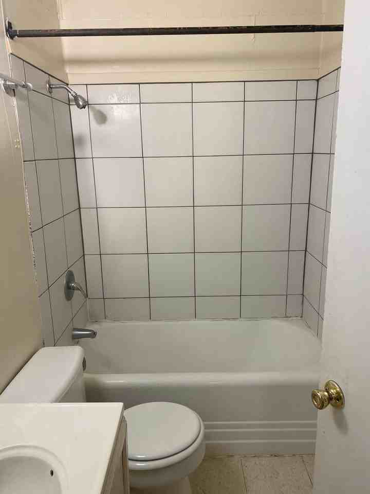 2322 14th St - Photo 6 of 7