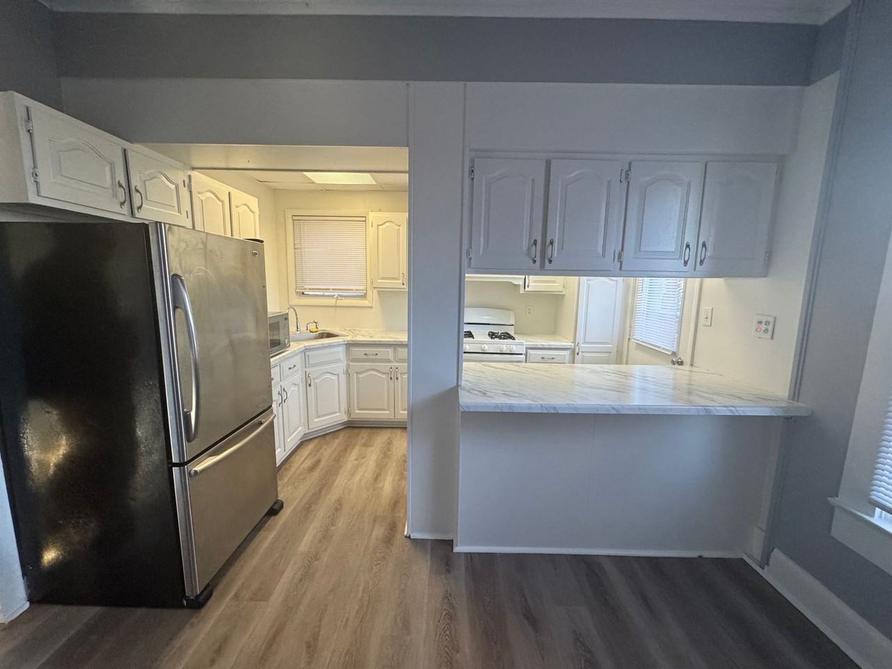 1007 4th Ave - Photo 3 of 15