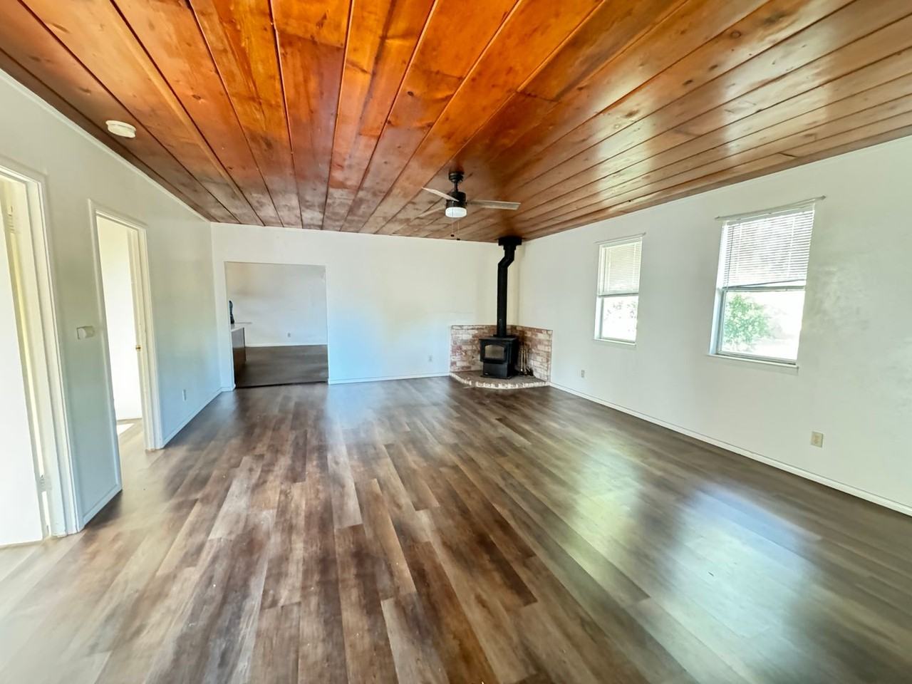 330 Star Bend Rd - Photo 3 of 5