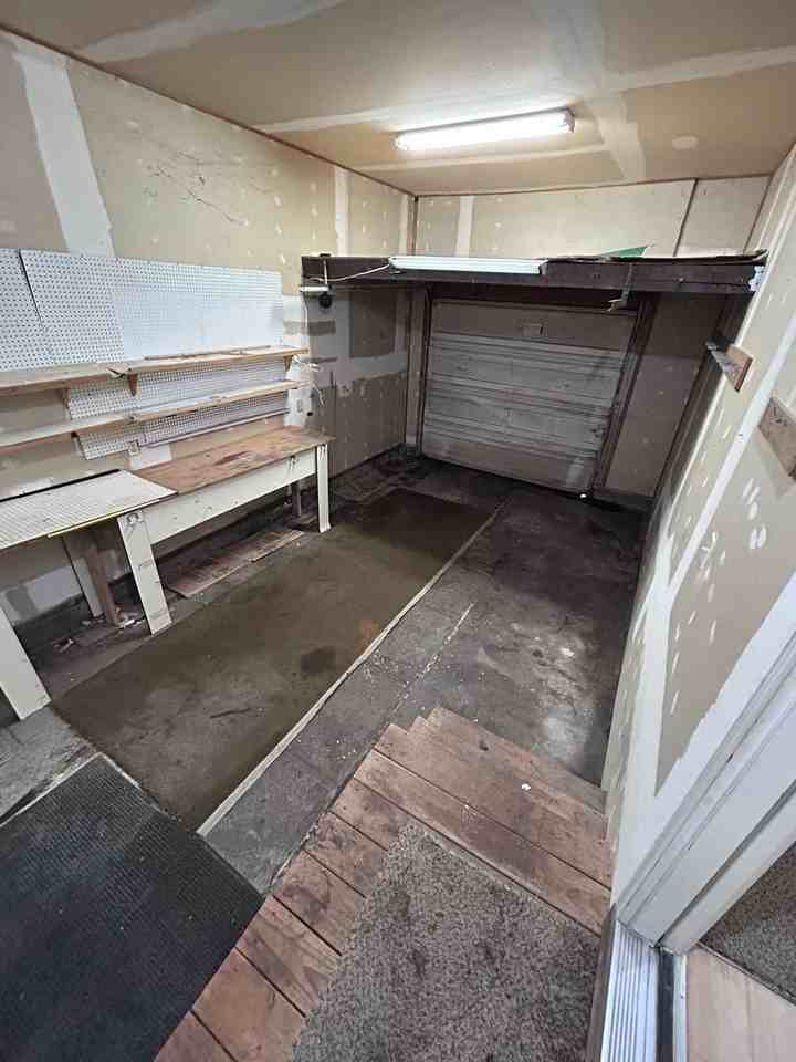 135 N Marple St - Photo 3 of 15