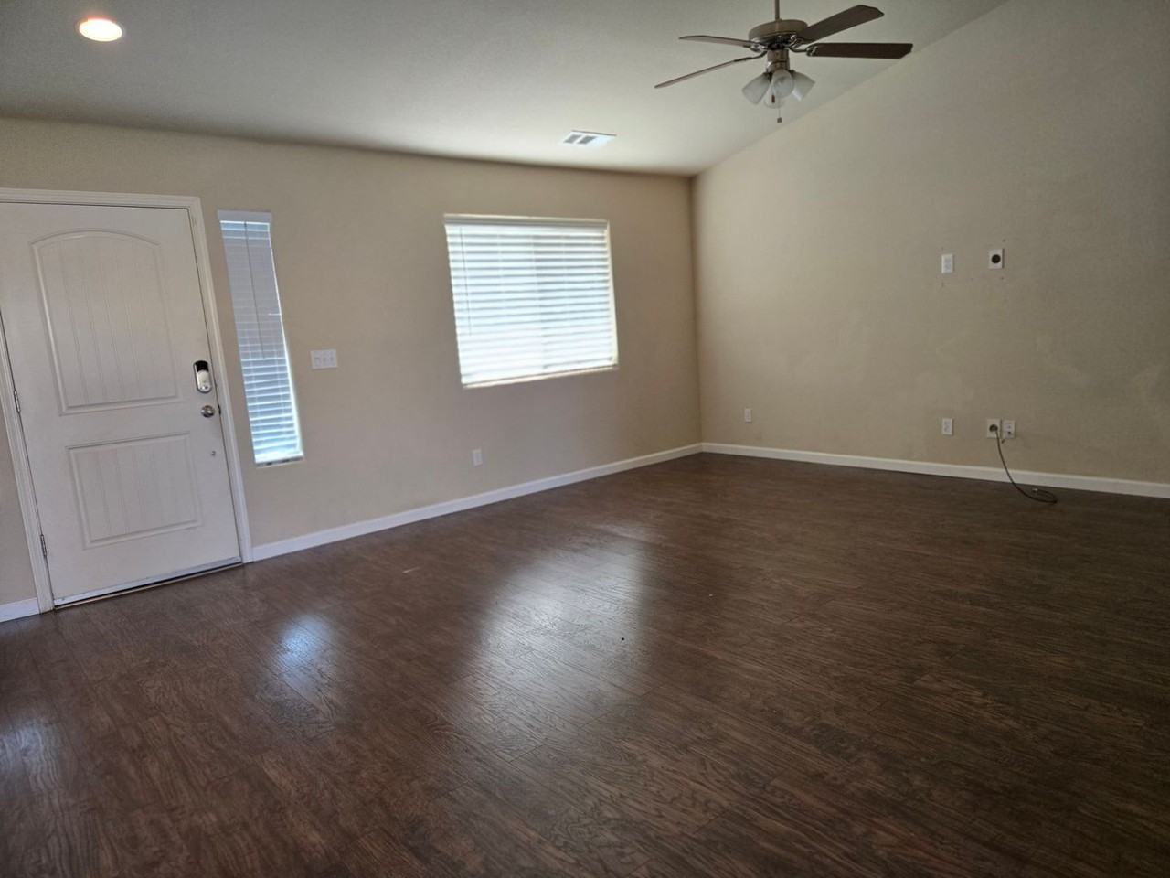1414 National Dr - Photo 3 of 22