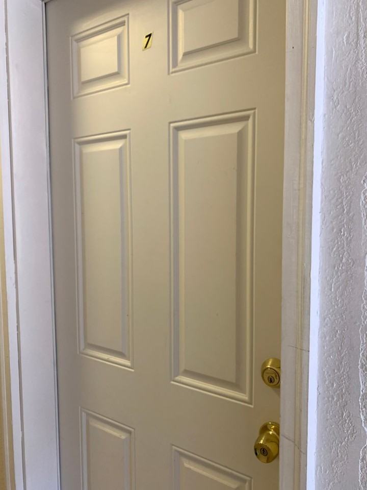 4349-3g - 552 SE Pacific Avenue - Photo 6 of 9