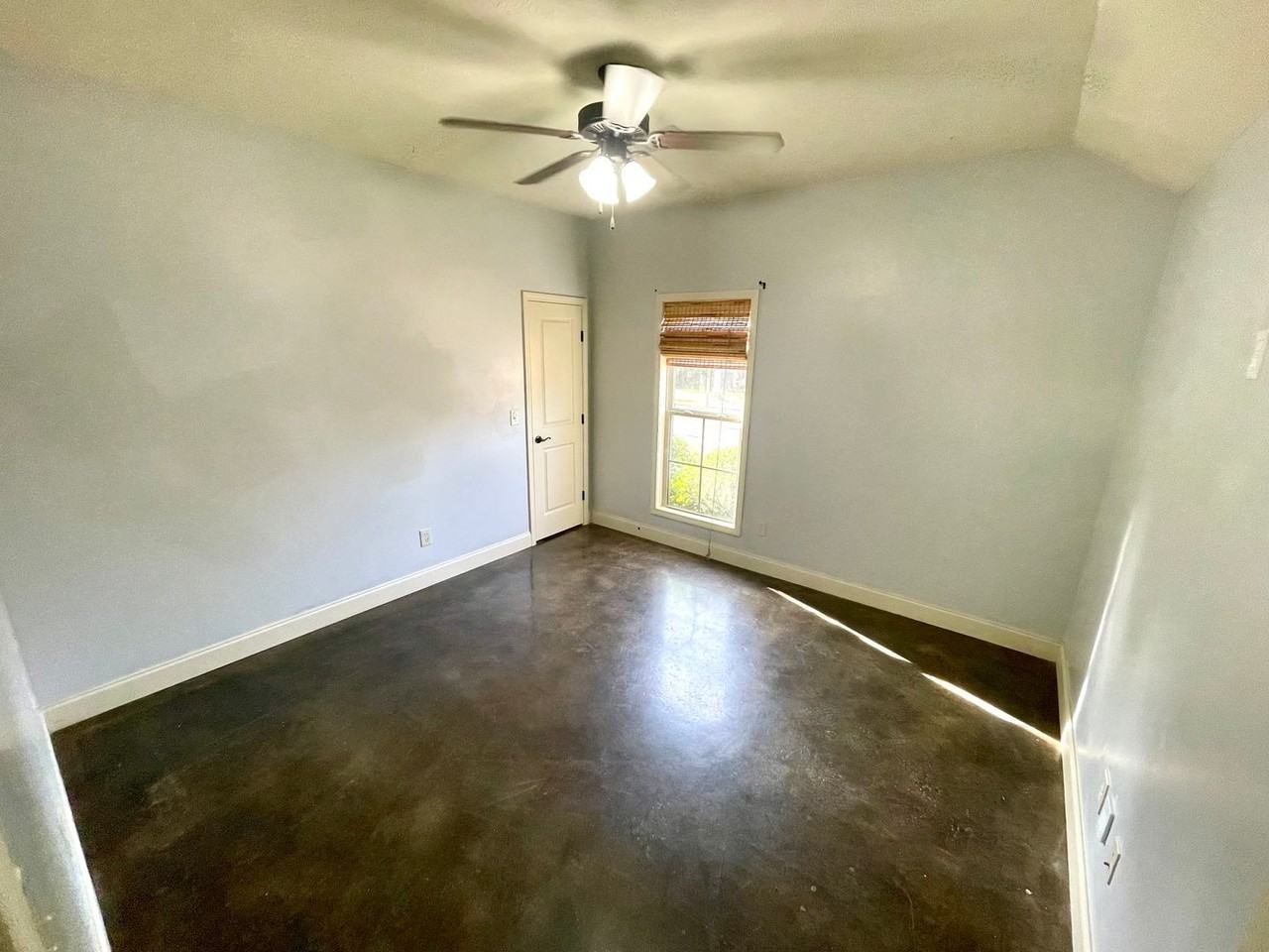 106 Harvey Cir - Photo 6 of 15