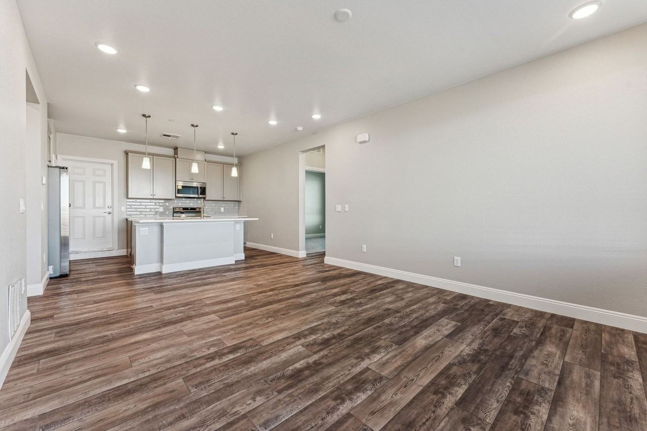 16860 Askins Loop #101 - Photo 6 of 21