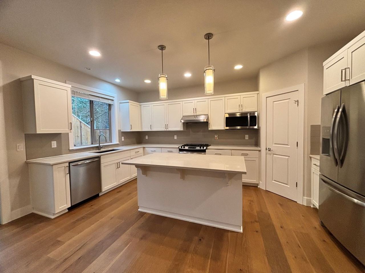 11088 Sw Annand Hill Ct - Photo 3 of 30