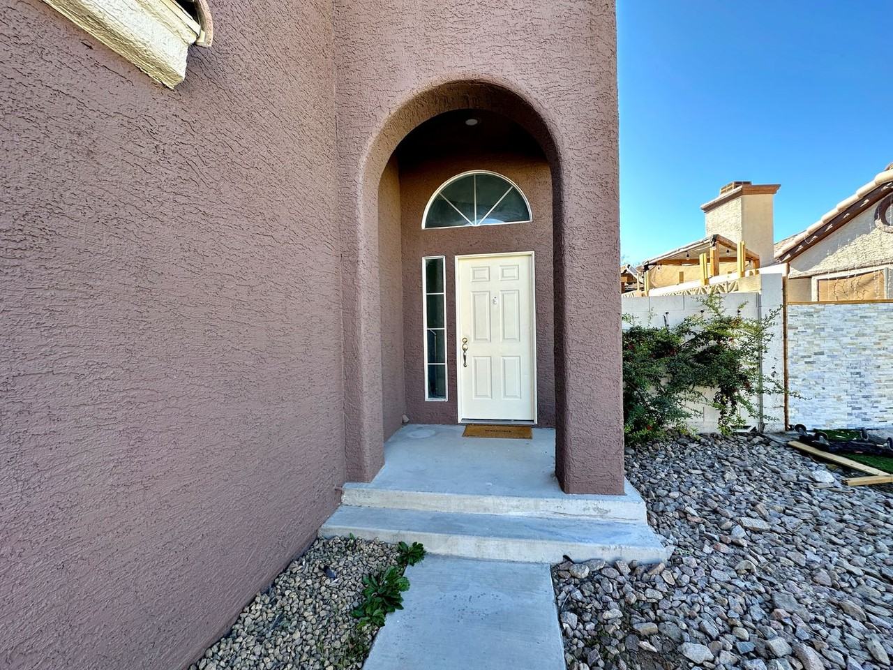 1645 Autumn Rust Dr - Photo 2 of 43