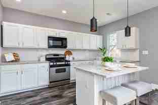 2902 W Mosher St - Photo 1 of 1