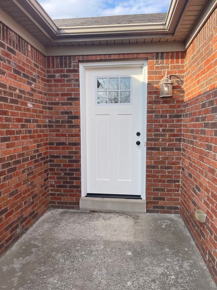 13003 Sunset Dr - Photo 3 of 31