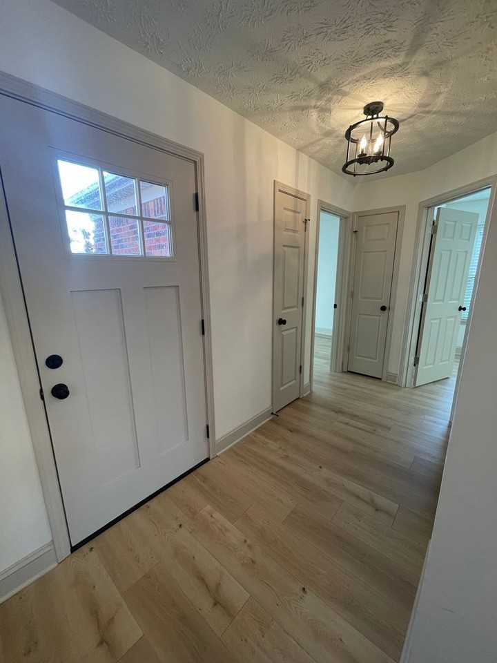 13003 Sunset Dr - Photo 4 of 31