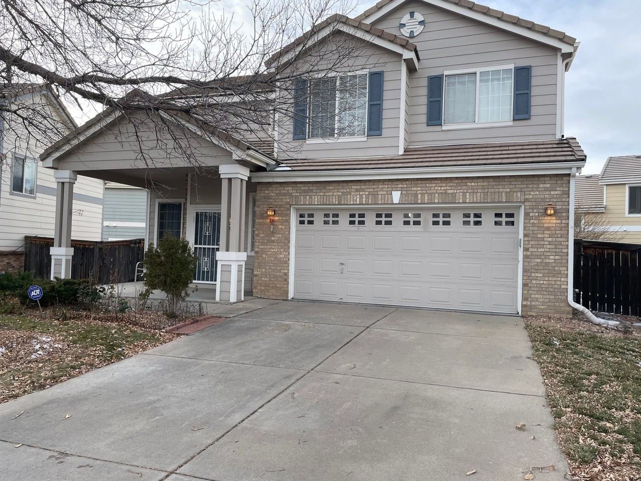 407 Ivory Cir - Photo 2 of 4