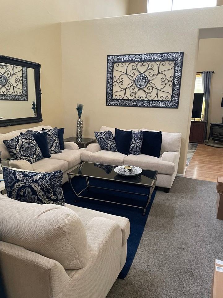 407 Ivory Cir - Photo 3 of 4